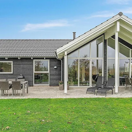 10 Person In Hasselberg Vakantiehuis