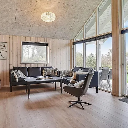 10 Person In Hasselberg Vakantiehuis *