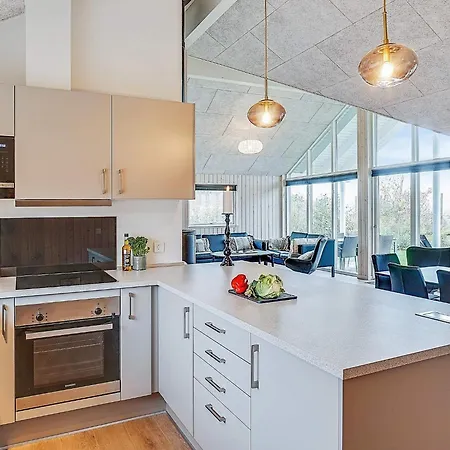 10 Person In Hasselberg